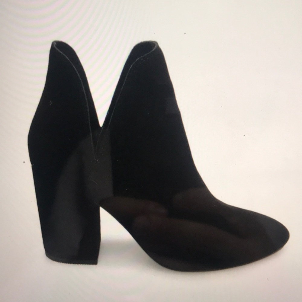 STEVE MADDEN ROOKIE BLACK SUEDE BOOTIES